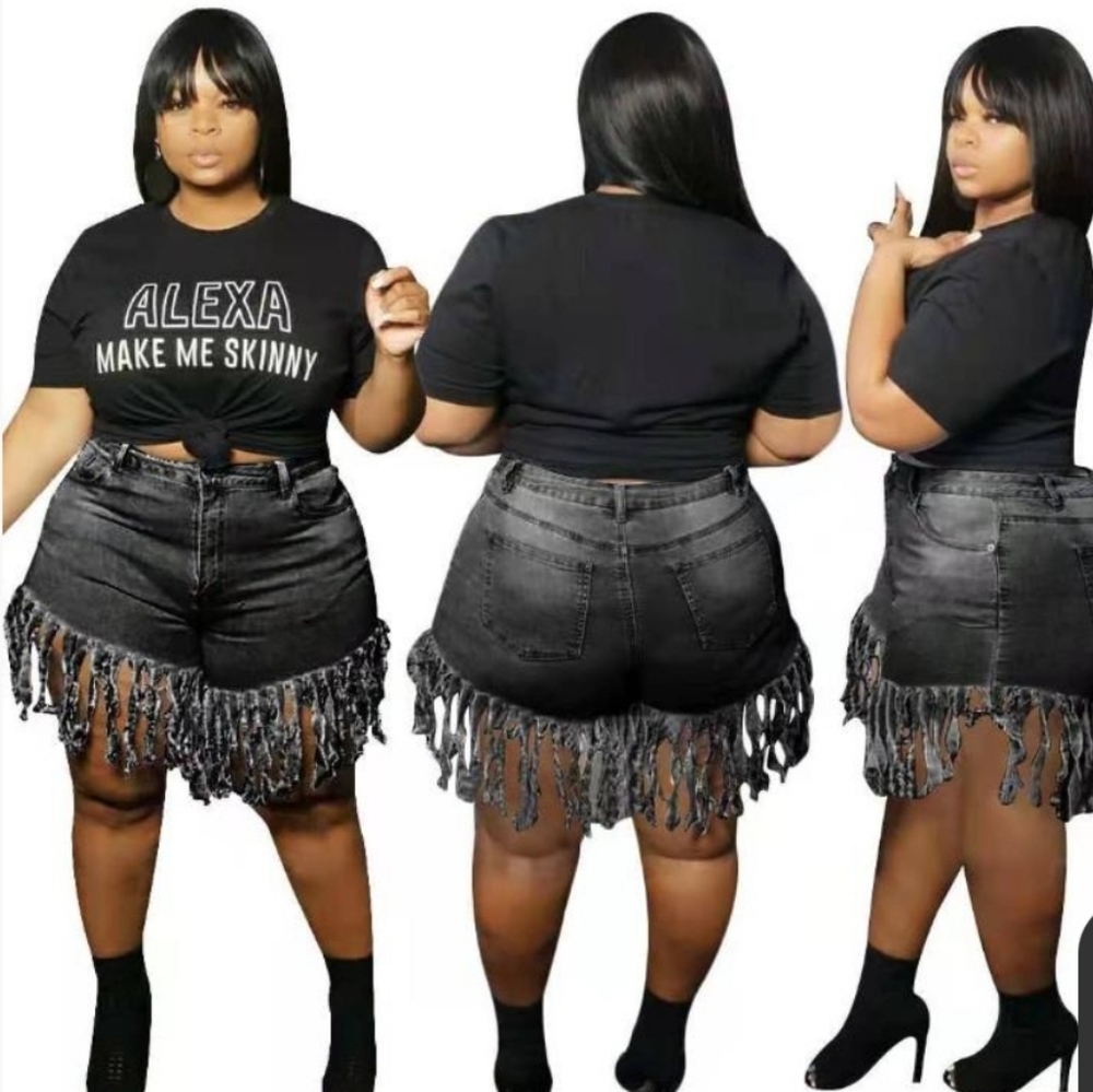 PLUS SIZE FRINGE TASSLE DENIM SHORTS